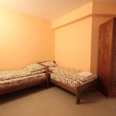 Lyaskovo Vendégház 3*