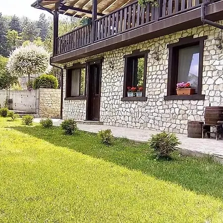 Lyaskovo Vendégház